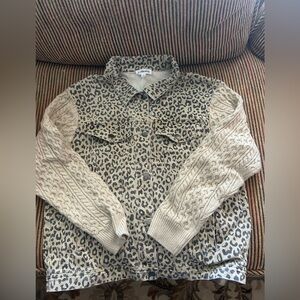 Macaron Boutique Sweater/Jacket